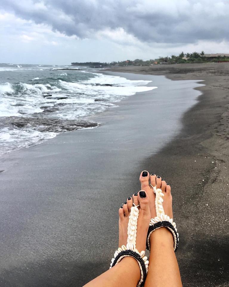 Seashells Barefoot Sandals - Wanderlust Factory® ☽ Mobile Fashion Boutique 