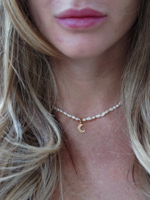 Collana girocollo perle di fiume + Luna