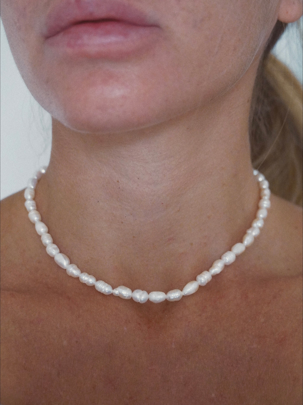 Collana choker in perle di fiume 🦩 medium - Wanderlust Factory® ☽ Mobile Fashion Boutique 