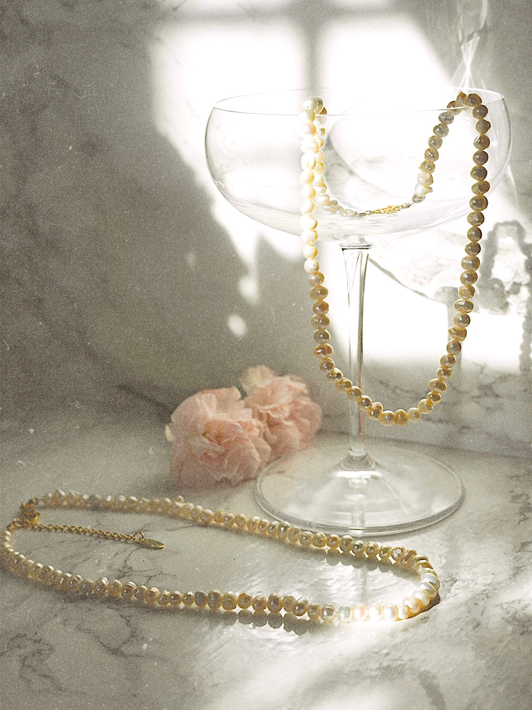 Collana girocollo in perle di fiume 🦩 medium - Wanderlust Factory® ☽ Mobile Fashion Boutique 