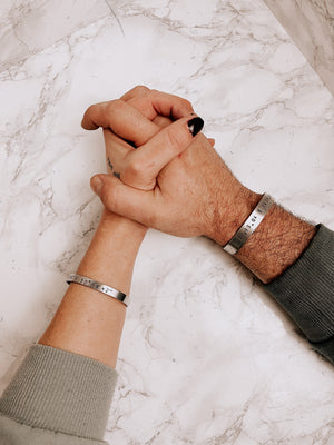 Bracciale personalizzato SLIM - font MINI - Wanderlust Factory® ☽ Mobile Fashion Boutique 