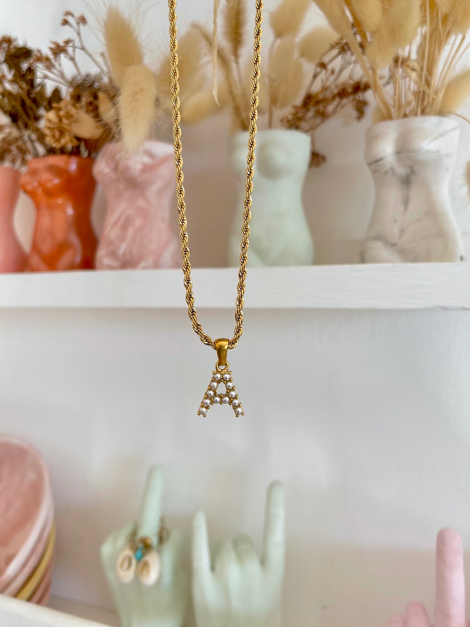 Collana Alaia slim + pearl letter