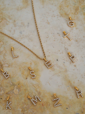 Collana Alaia slim + pearl letter