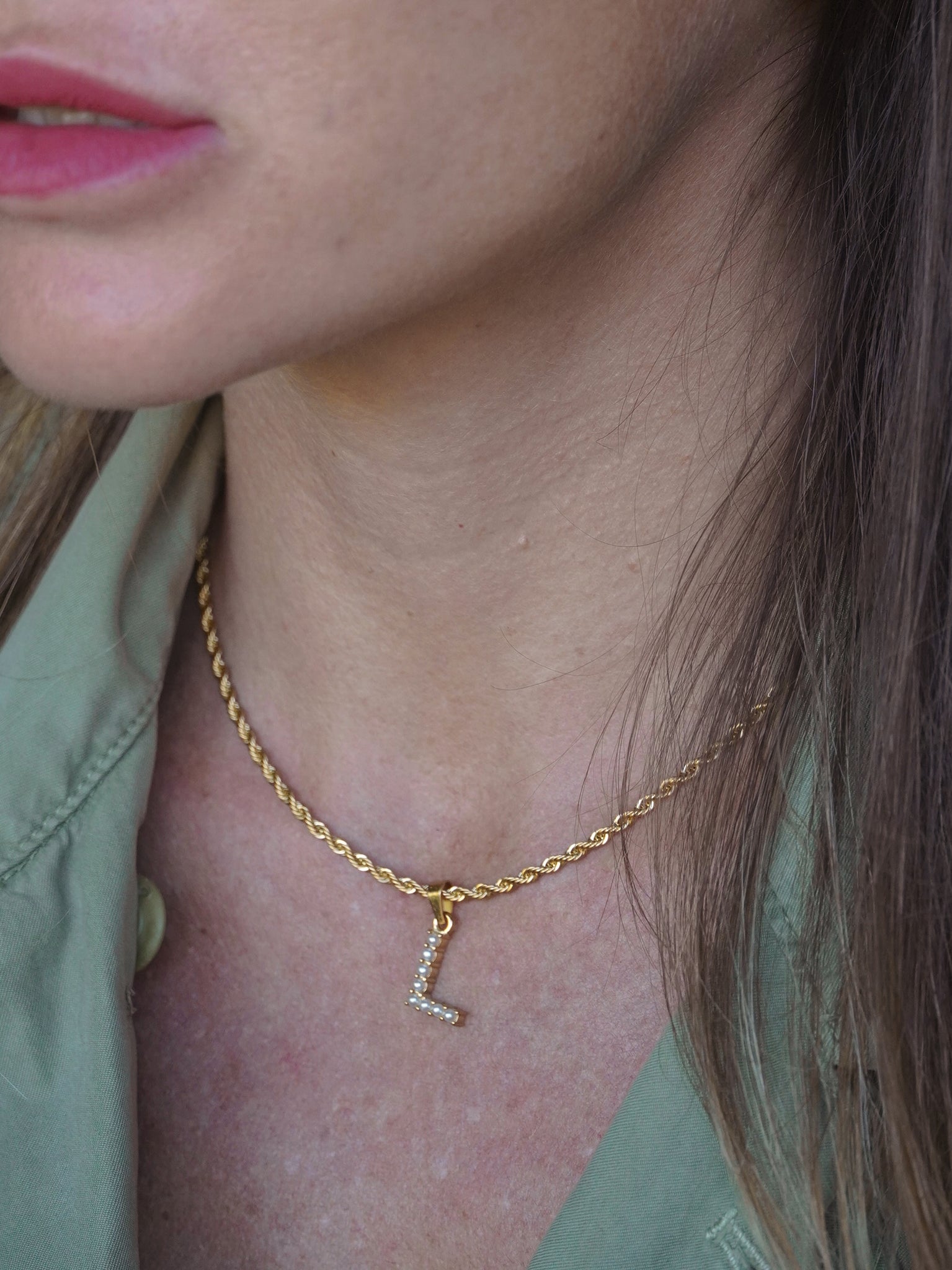 Collana Alaia slim + pearl letter