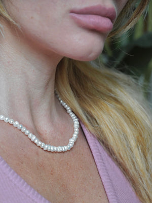 Collana girocollo in perle di fiume 🦩 medium - Wanderlust Factory® ☽ Mobile Fashion Boutique 