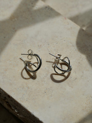 Orecchini abstract hoops